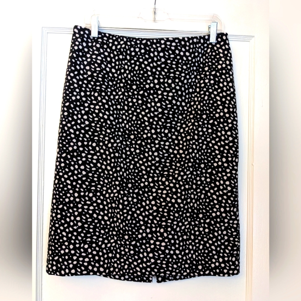 Talbots Beautiful Black & White Fully Lined Pencil Skirt Sz. 8